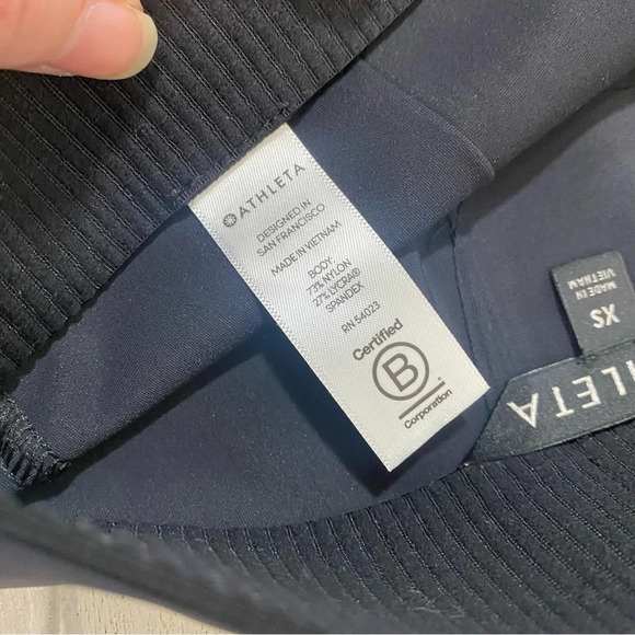 Athleta Black Crop Flare Mercurial High Waisted Pants XS Stretch Wide Leg - Picture 7 of 12